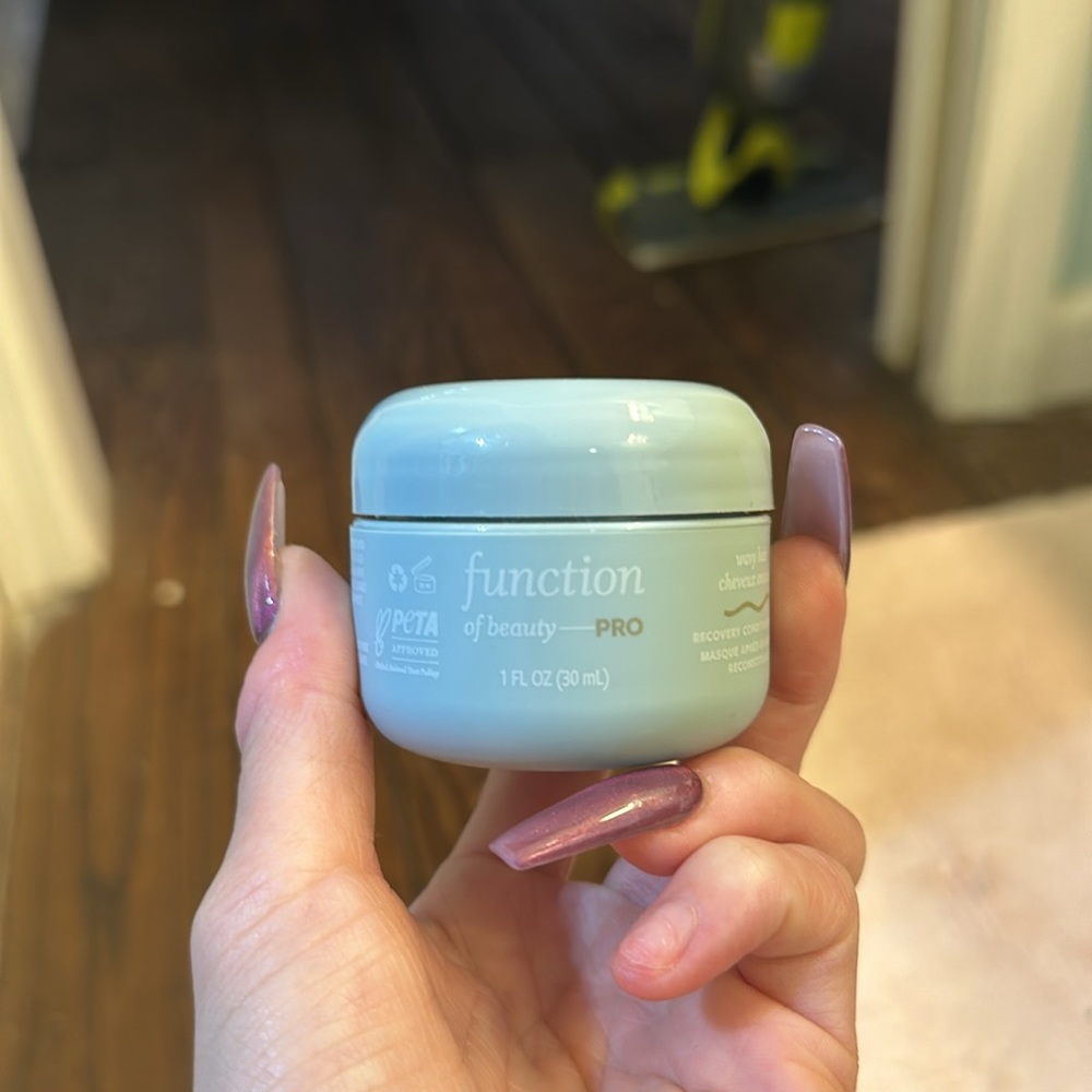 FUNCTION of Beauty Bond Repair Custom Conditioner Mask for Wavy, Damaged Hair